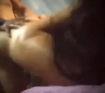 estabamos en la oficina y la caliente de mi esposa me pidio que la pusiera en 4 para darle verga 1733510903